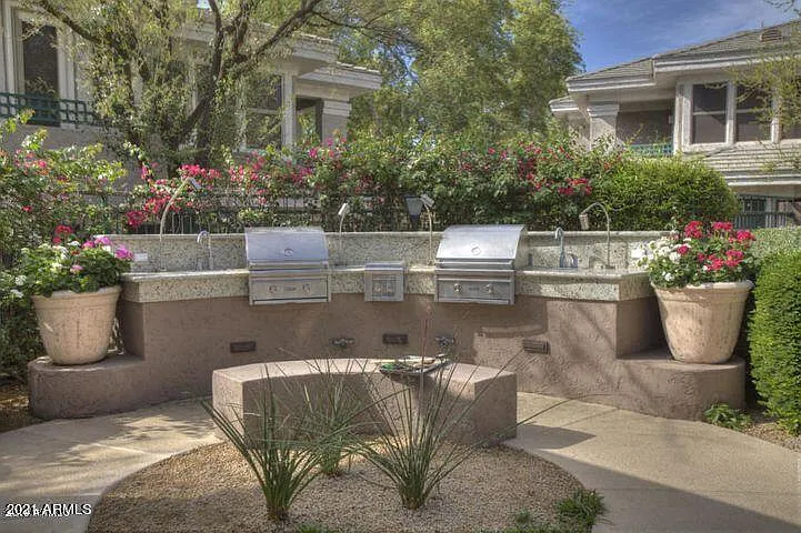 2 bed, 2.0 bath, 1340 sqft, $2,300 — Photo 3