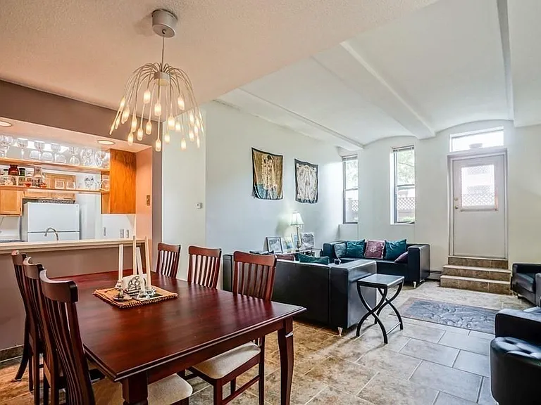 60 Gibson St #103 — Photo 6
