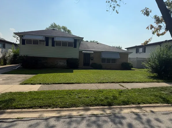 713 N Craig Pl, Addison, IL 60101