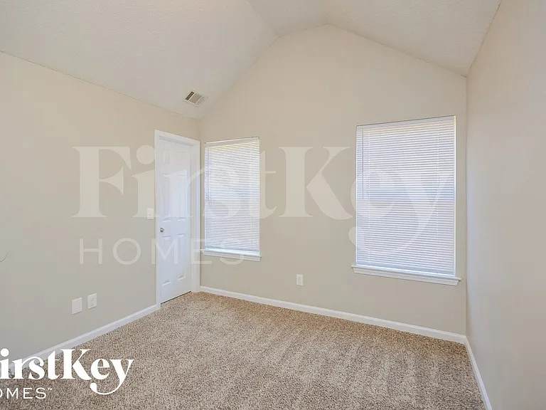 170 Capeton Ct — Photo 7