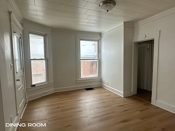 3rd image of 1904 Pennsylvania St #1