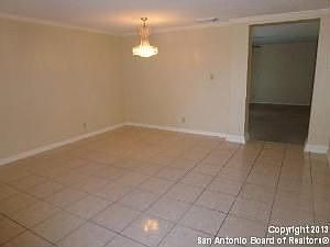 4th image of 2935 Dixon Plain Dr