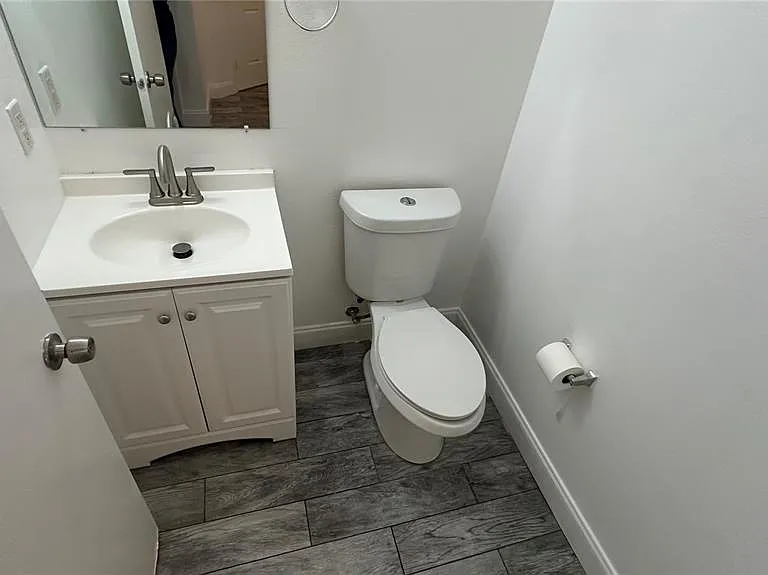 2437 Hassonite St — Photo 13