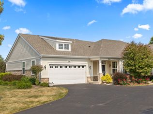 2716 Chevy Chase Ln, Naperville, IL 60564