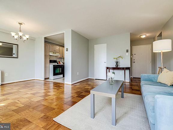3rd image of 6641 Wakefield Dr APT 210