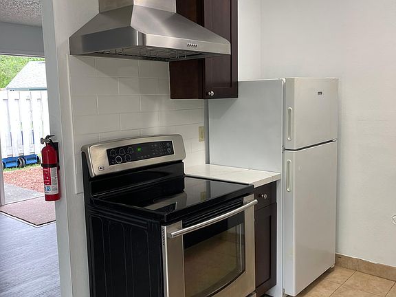 3rd image of 11029 SE 223rd Pl #D
