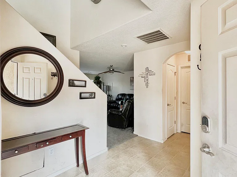 10919 Fort Point Ln NE — Photo 2