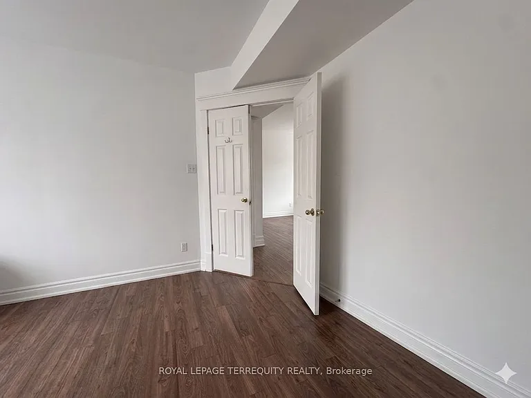 8 Webster Ave #2 — Photo 13