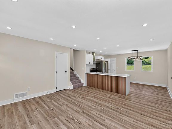 5th image of 10757 Shadowridge Ln