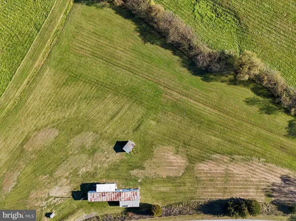 14075 Hollow Rd, Hancock, MD 21750