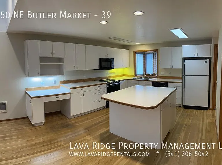 1050 NE Butler Market Rd #39 — Photo 5