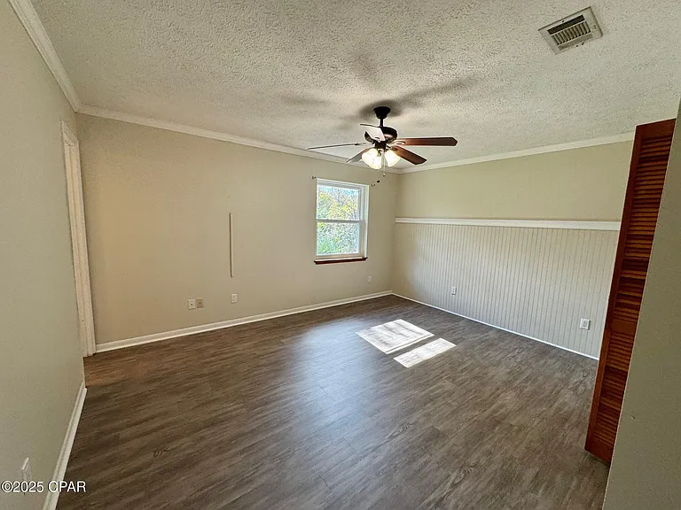 6210 Imperial Dr — Photo 30