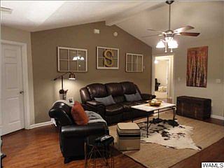 3rd image of 506 Monterey Dr
