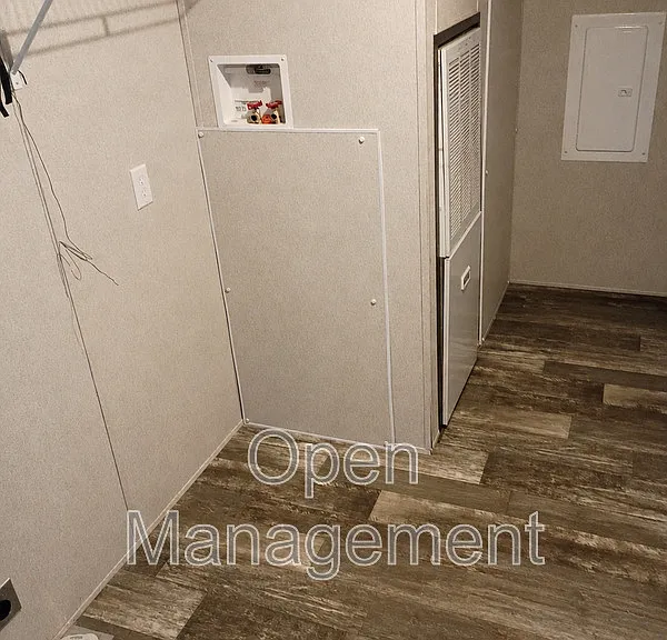 7534 W US Highway 60 #203 — Photo 9