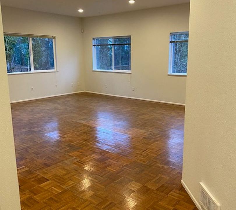 2859 Capital Dr Eugene OR Zillow Apartments for Rent in Eugene