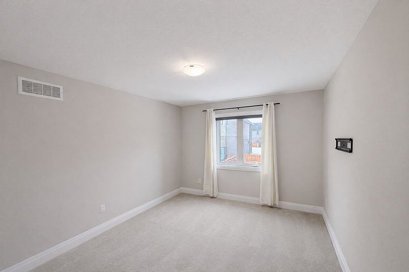 Kitchener House for rent - 4 Bedrooms — photo 16