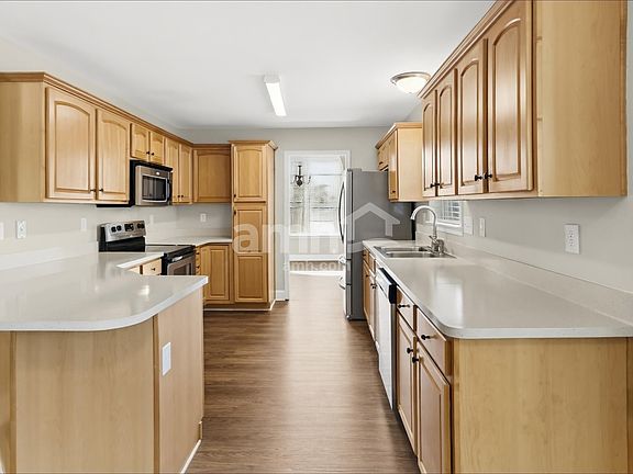 4th image of 837 Treva Anne Dr SW