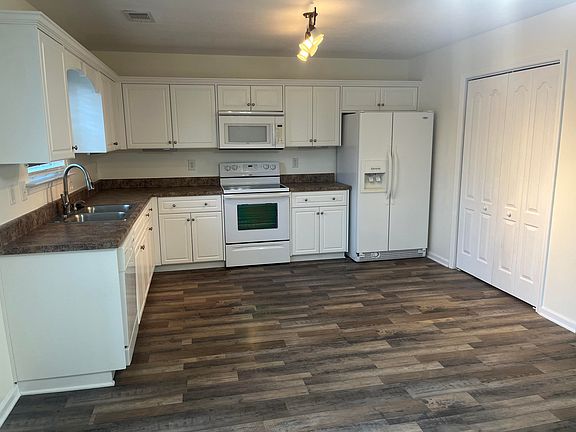 5th image of 515 Waycross Dr