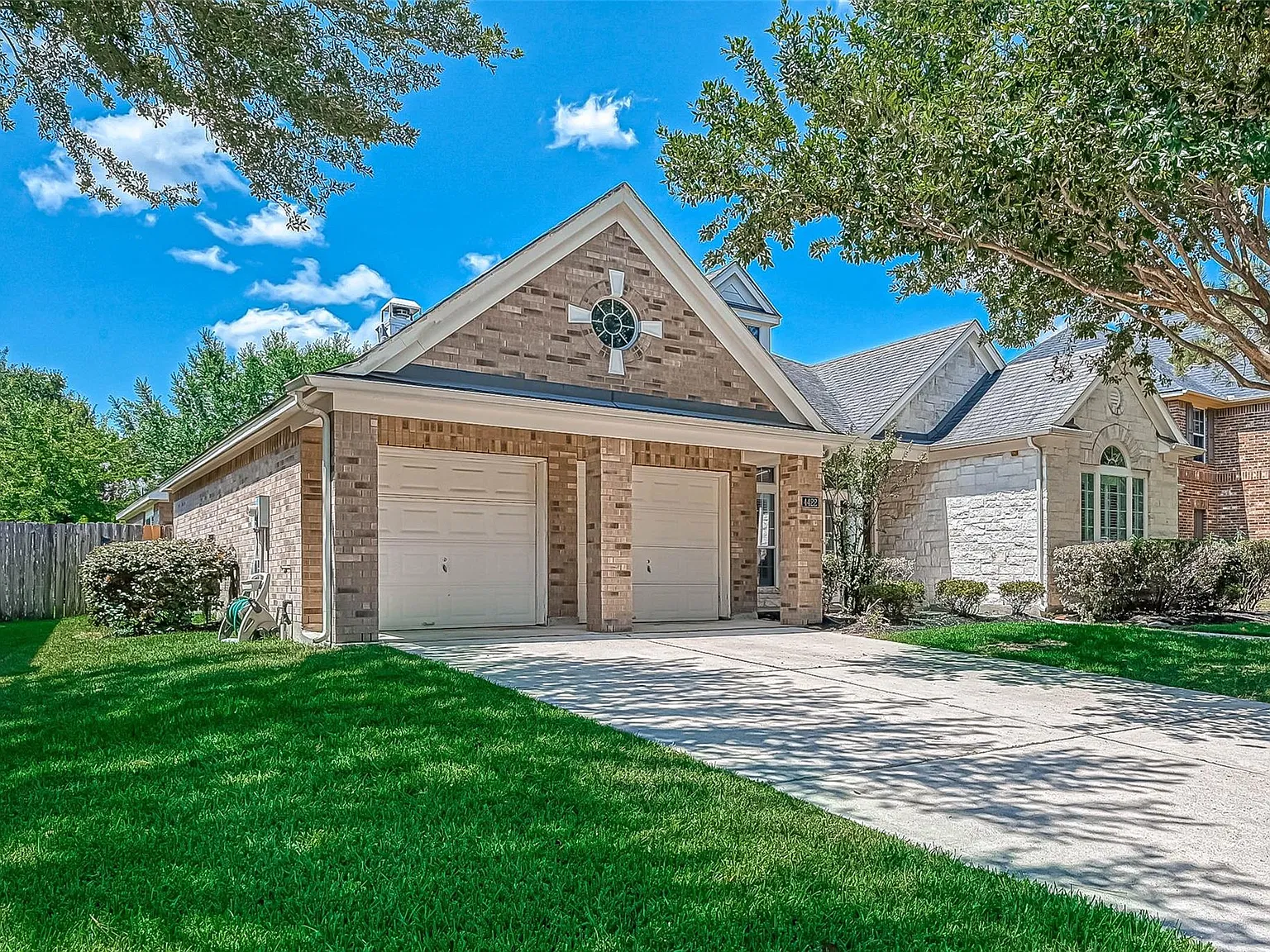 4 bed, 3.0 bath, 3158 sqft, $3,500 — Photo 2
