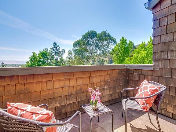 2nd image of 2370 La Terrace Cir