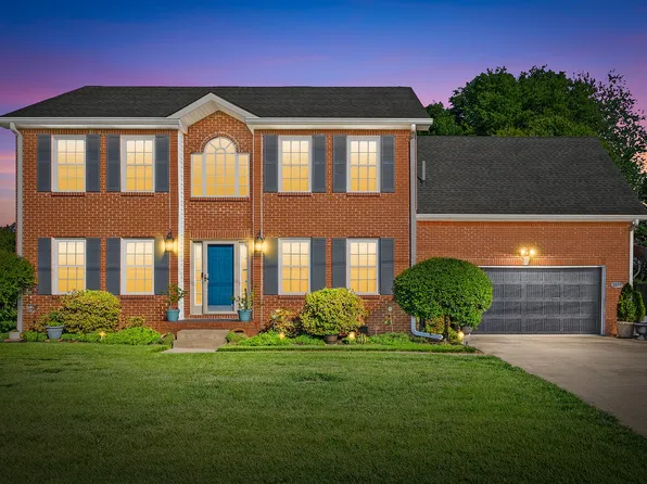 1375 Bluebonnet Dr, Clarksville, TN 37042