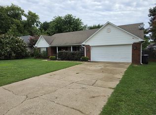 2304 Normandy, Searcy, AR 72143