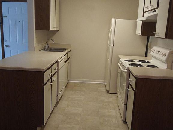 2nd image of 3960 Oak Trail Run APT 2708