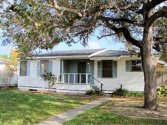 1st image of 1346 Miami Dr