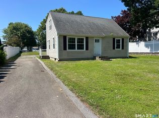 9 Old Colony Road, Old Saybrook, CT 06475