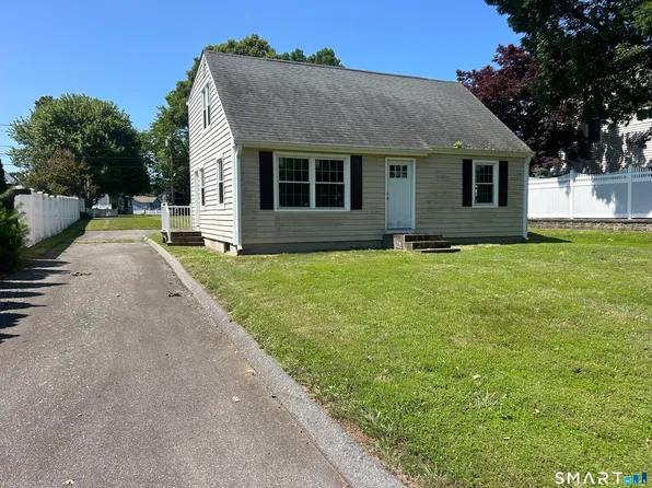 9 Old Colony Road, Old Saybrook, CT 06475