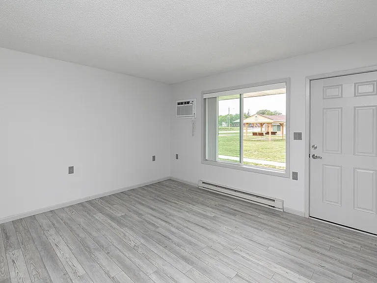 315 Chestnut St — Photo 10
