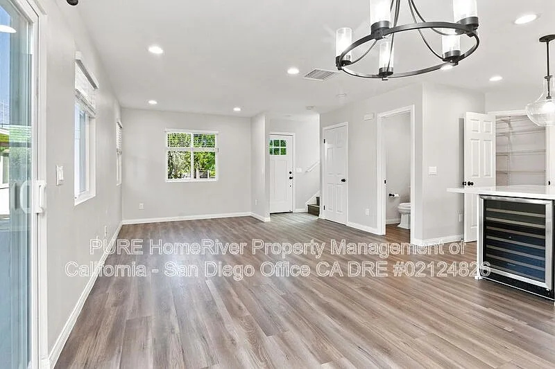 2 bed, 2.5 bath, 980 sqft, $3,495 — Photo 4