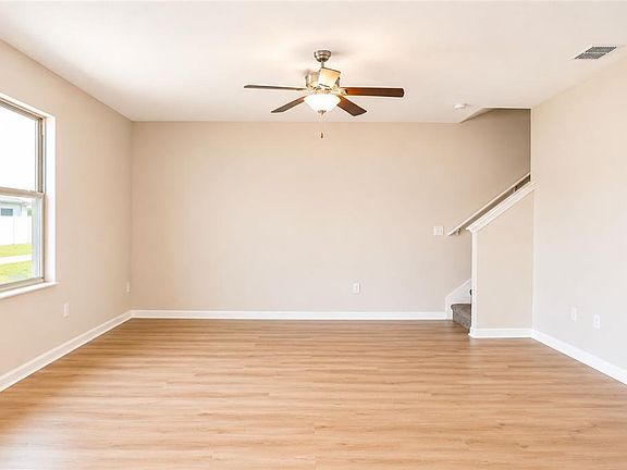 4th image of 715 CALICO SCALLOP STREET