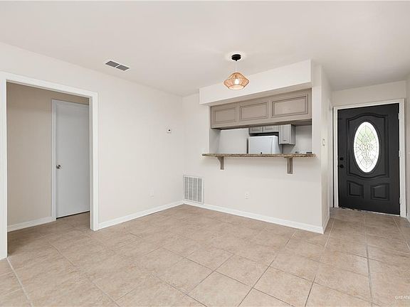 3rd image of 1815 Village Sq