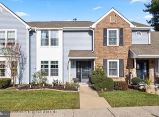 7 Hancock Ct, East Windsor, NJ 08520