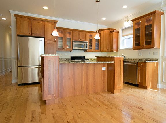 5th image of 6623 N Greenview Ave APT 1S