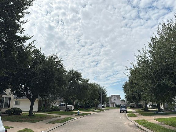 4th image of 7642 Shellmont Ct