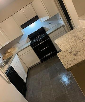 3rd image of 6318 Willow Oak Ln