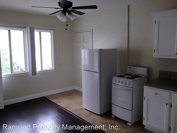 3rd image of 527 N Alexandria Ave APT 7