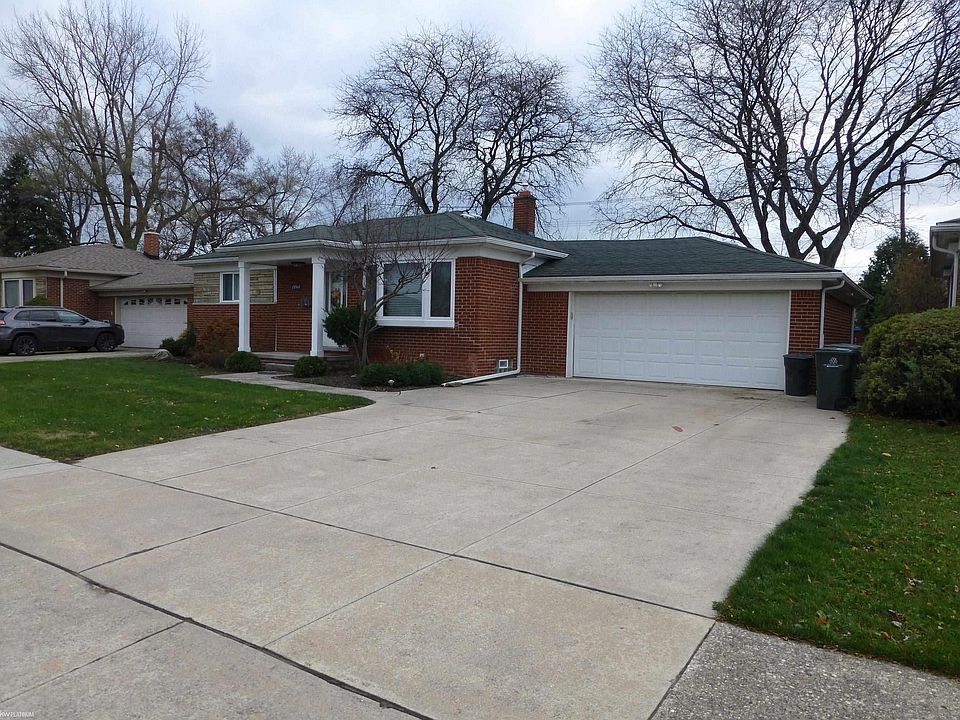 1st image of 20360 Cedar St