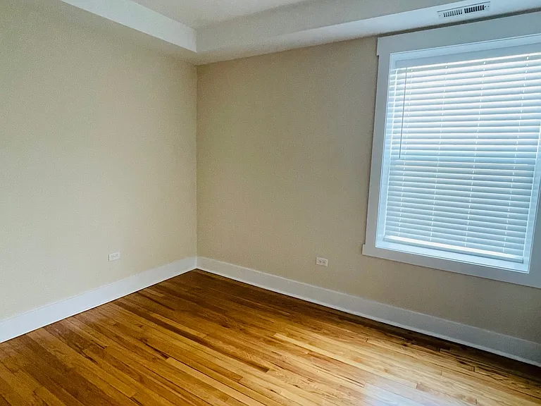 7408 N Hoyne Ave #3 — Photo 10