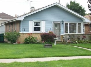 6141 W 83rd St, Burbank, IL