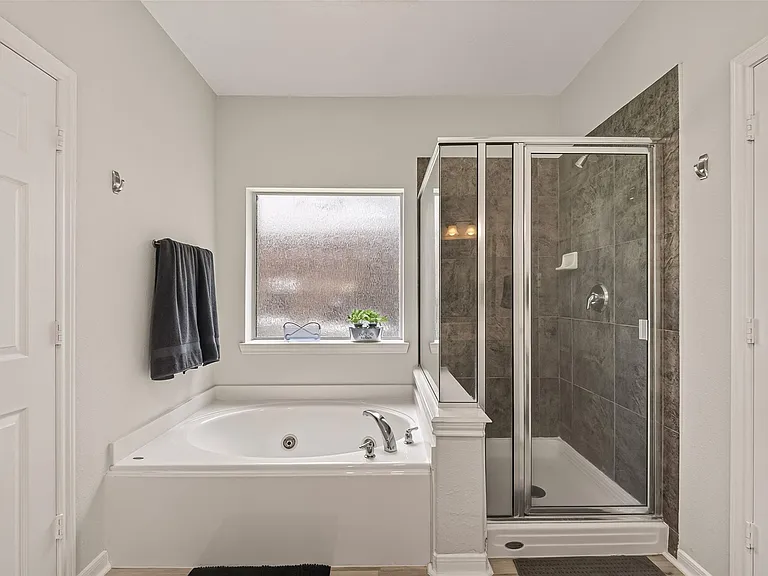 14 Sprite Woods Pl — Photo 31