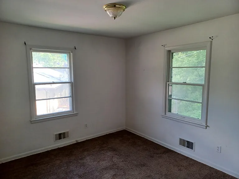 3827 E Gregory Blvd — Photo 6