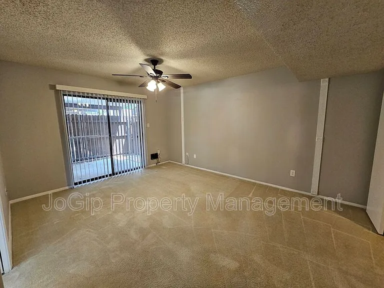 601 Harvest Hill St — Photo 16