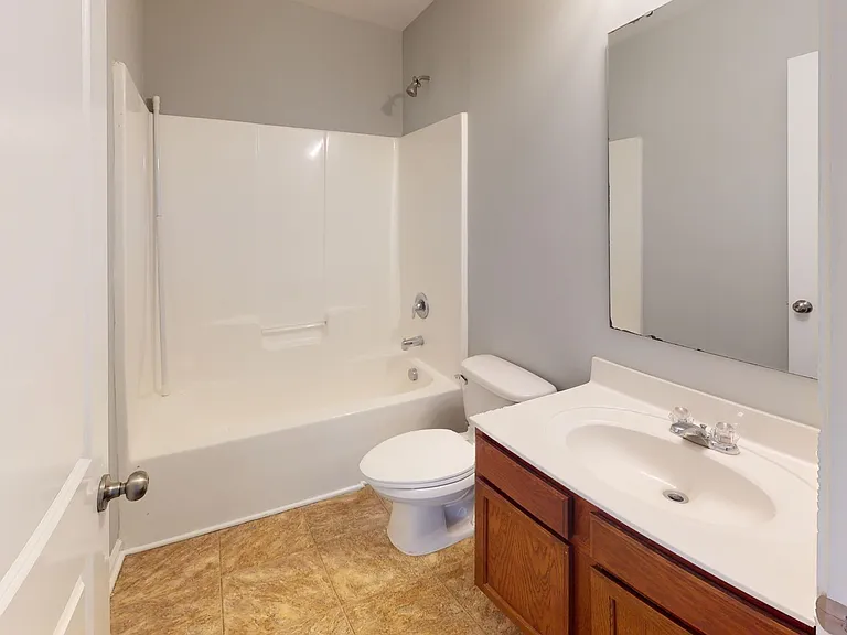 10612 Kempsford Dr — Photo 23