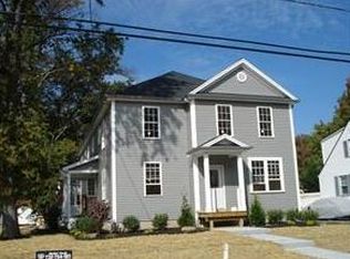 52 W Cliff Rd, Colonia, NJ 07067