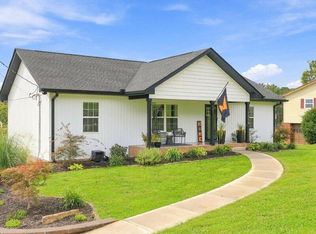 1758 Carroll Rd, Morristown, TN 37813