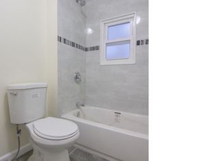 574 S 13th St, Newark, NJ 07103