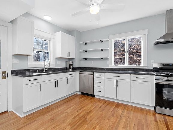 5th image of 713 South St